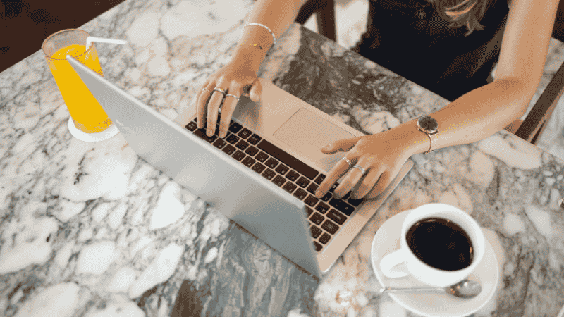 ブログを書いても問い合わせが増えない場合はホームページ構成の見直しが優先