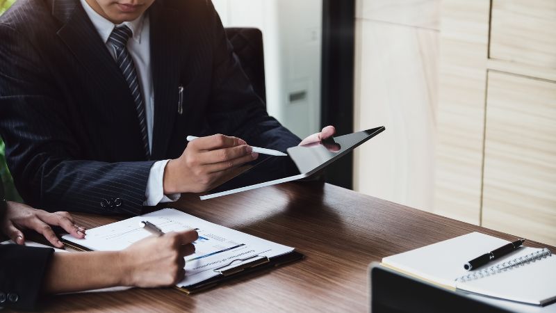 コンサルタント